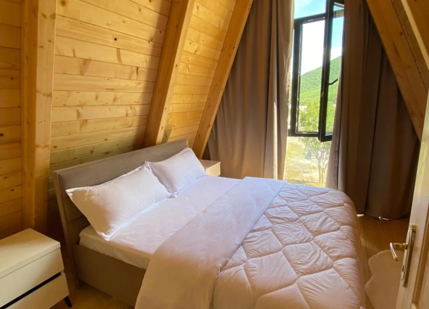 Monark Villas Shkoder